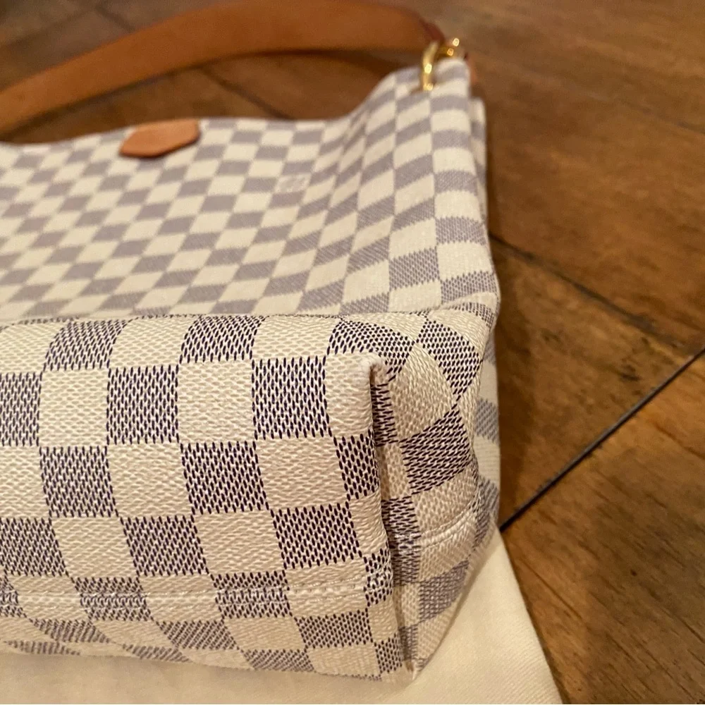 Louis Vuitton Graceful PM Handbag - Picture 7 of 16